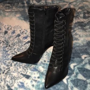 Women’s fashion nova 4” high heeled boots